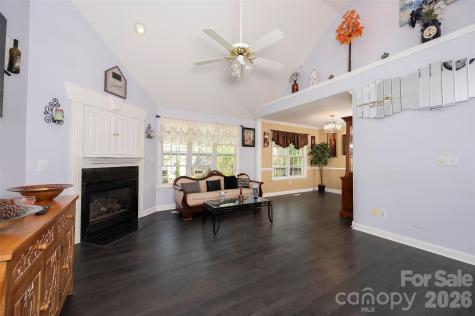 5125 Old Plantation Circle Winston Salem NC 27104