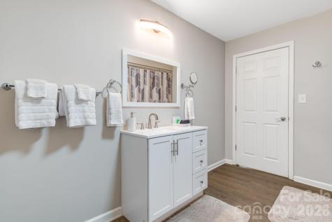 114 Johns Creek Road Canton NC 28716