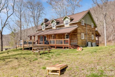 114 Johns Creek Road Canton NC 28716