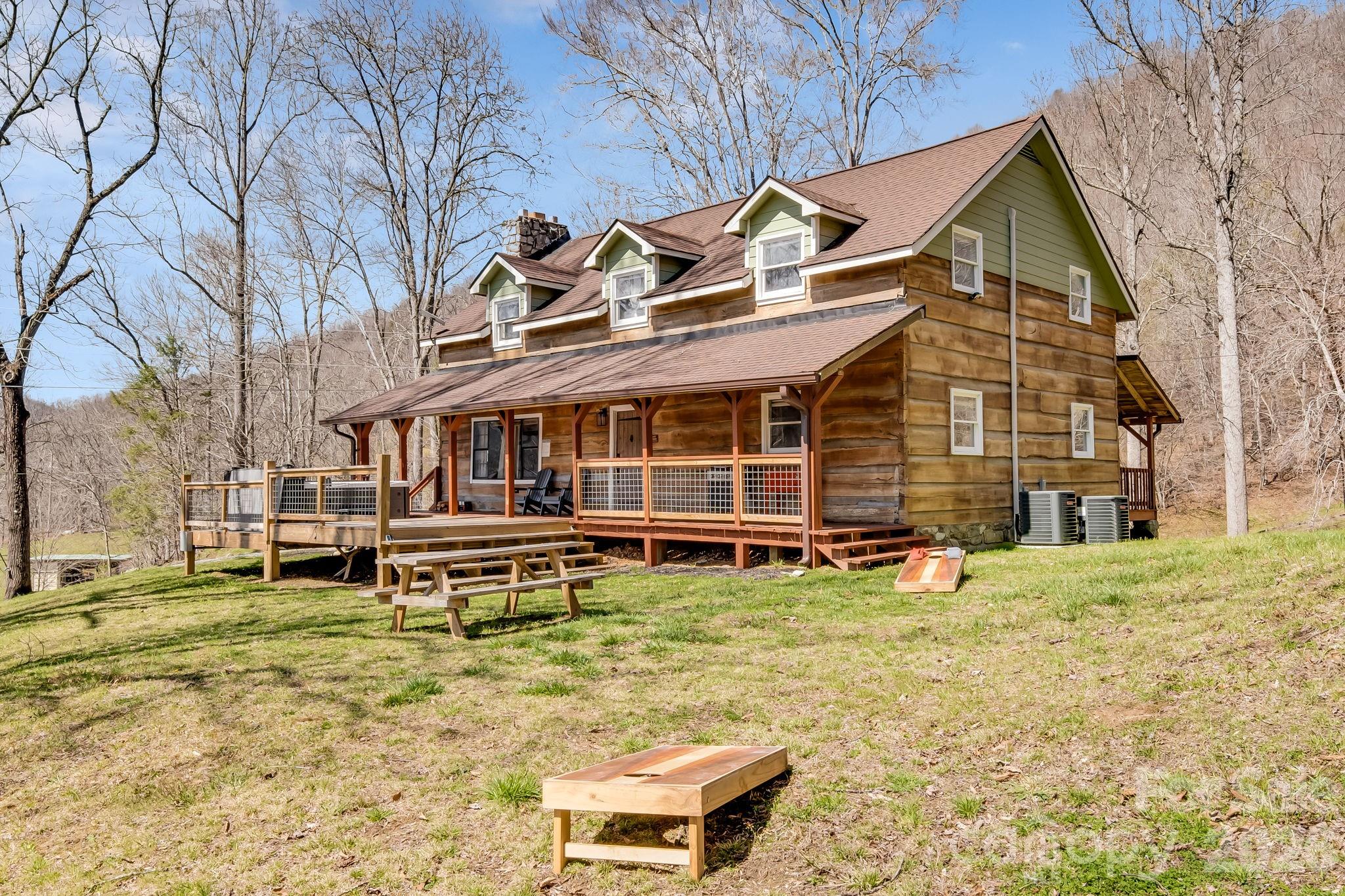 114 Johns Creek Road Canton NC 28716