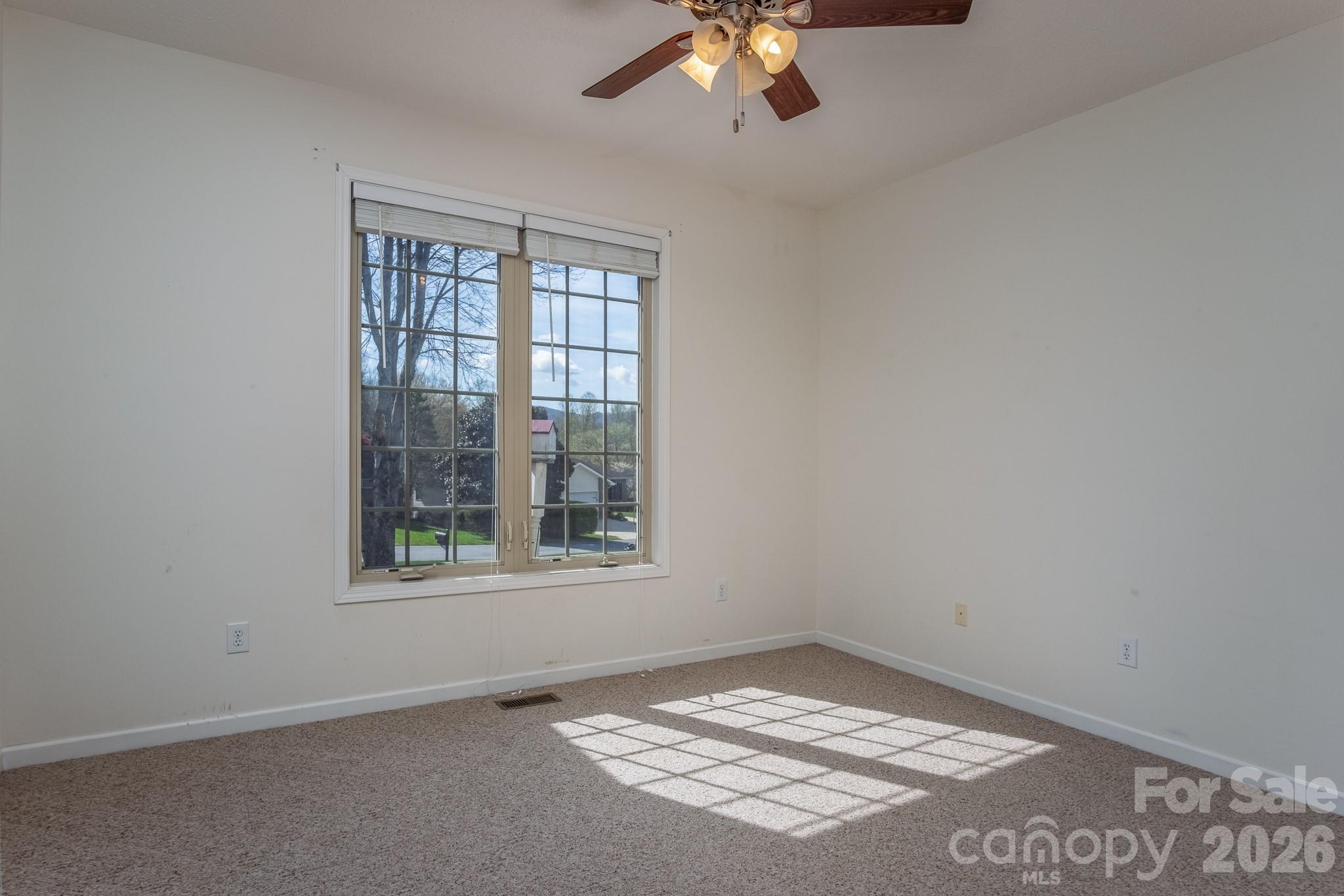 113 Fairway Knoll Drive Hendersonville NC 28739