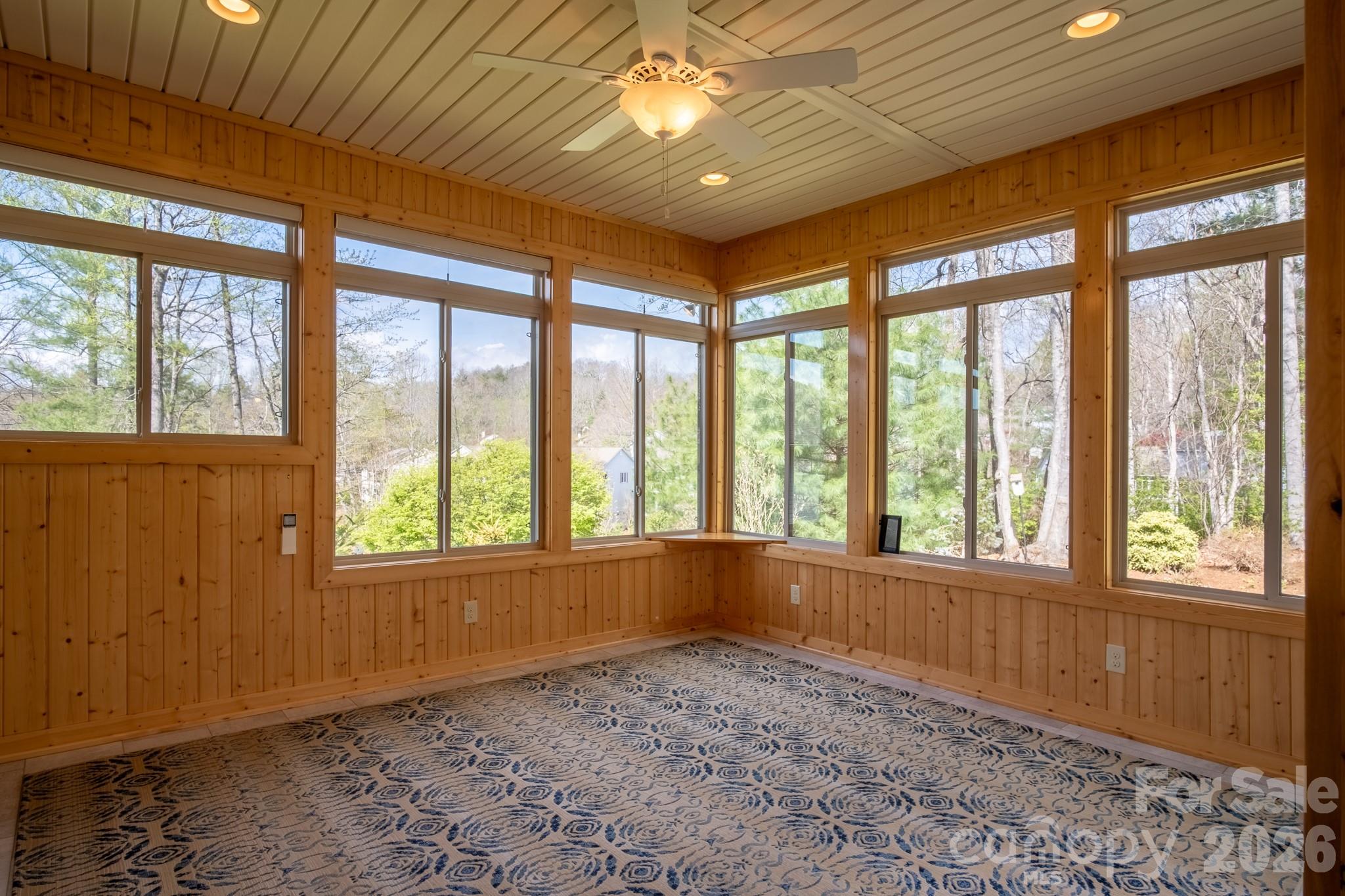 113 Fairway Knoll Drive Hendersonville NC 28739