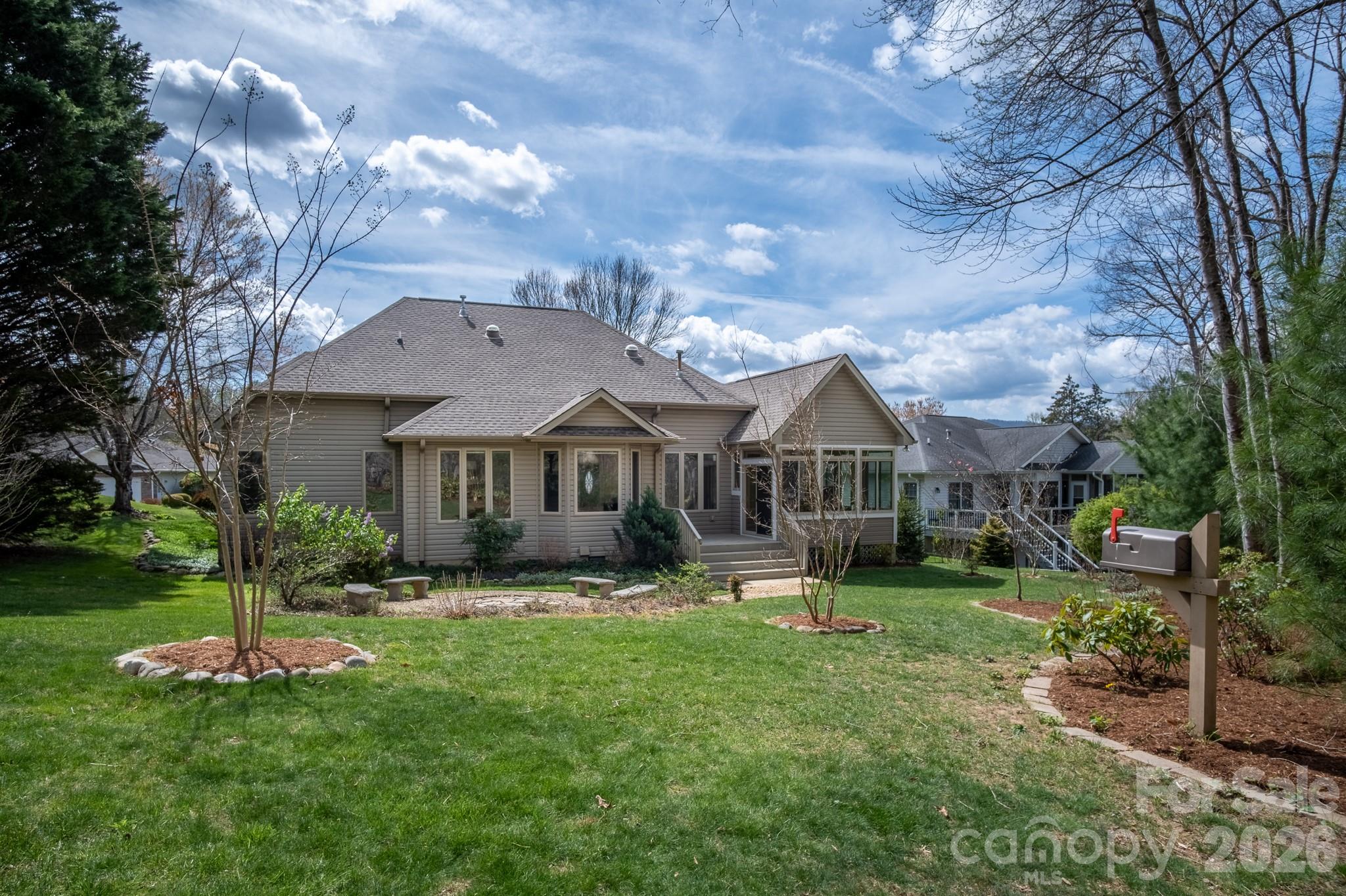 113 Fairway Knoll Drive Hendersonville NC 28739
