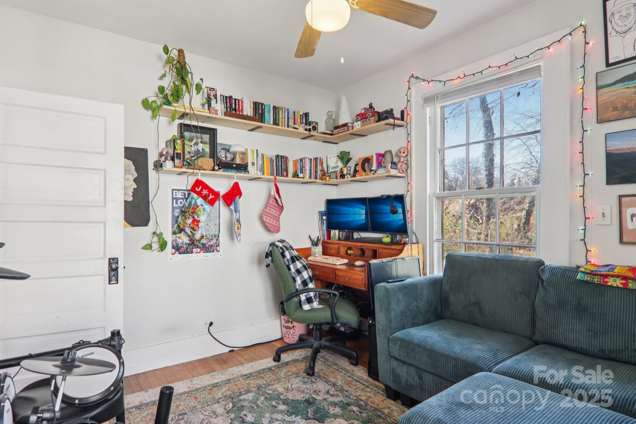 136 Half Circle Lane Hendersonville NC 28791