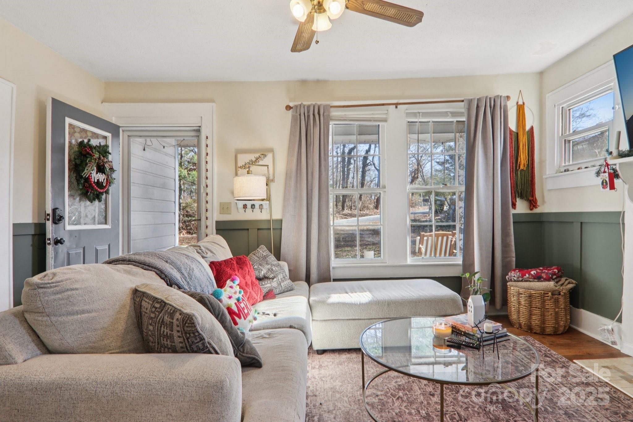 136 Half Circle Lane Hendersonville NC 28791