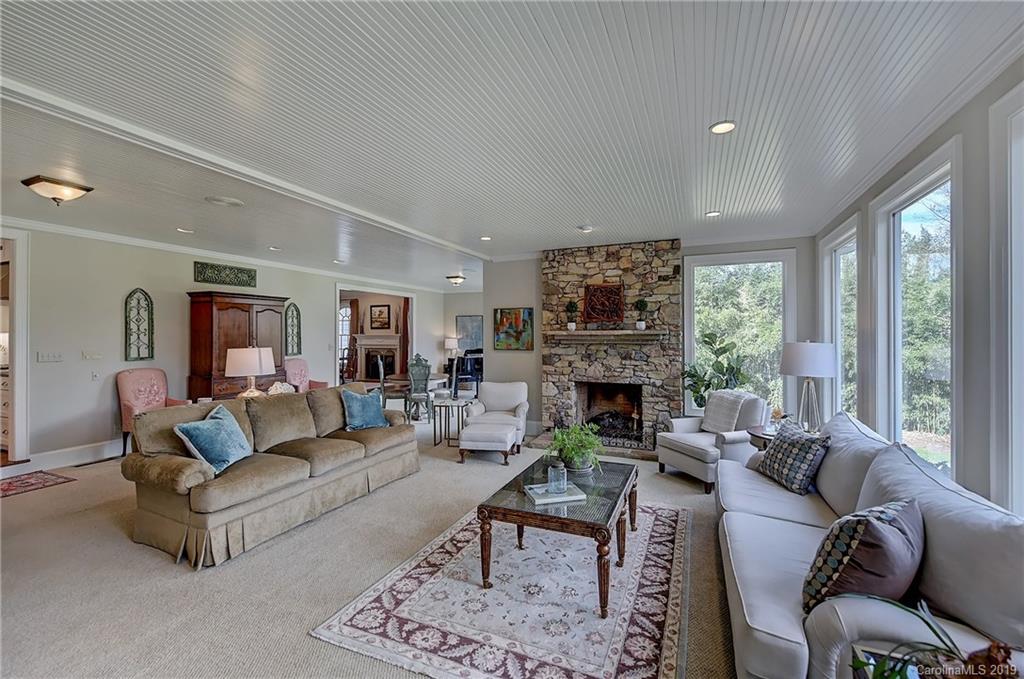 3751 Sedgewood Circle Charlotte NC 28211