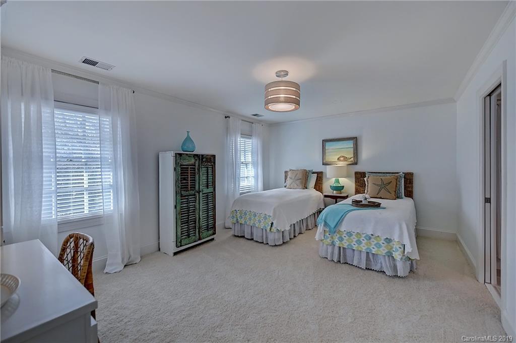 3751 Sedgewood Circle Charlotte NC 28211
