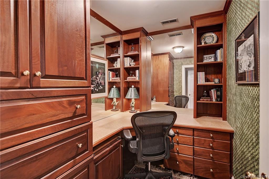 3751 Sedgewood Circle Charlotte NC 28211