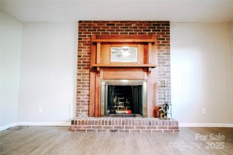 7 Windy Hollow Road Asheville NC 28806