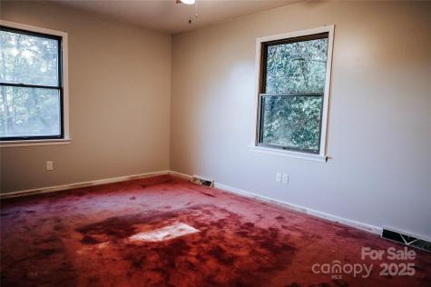 7 Windy Hollow Road Asheville NC 28806