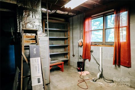 7 Windy Hollow Road Asheville NC 28806