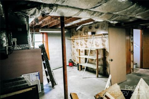 7 Windy Hollow Road Asheville NC 28806