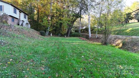 7 Windy Hollow Road Asheville NC 28806