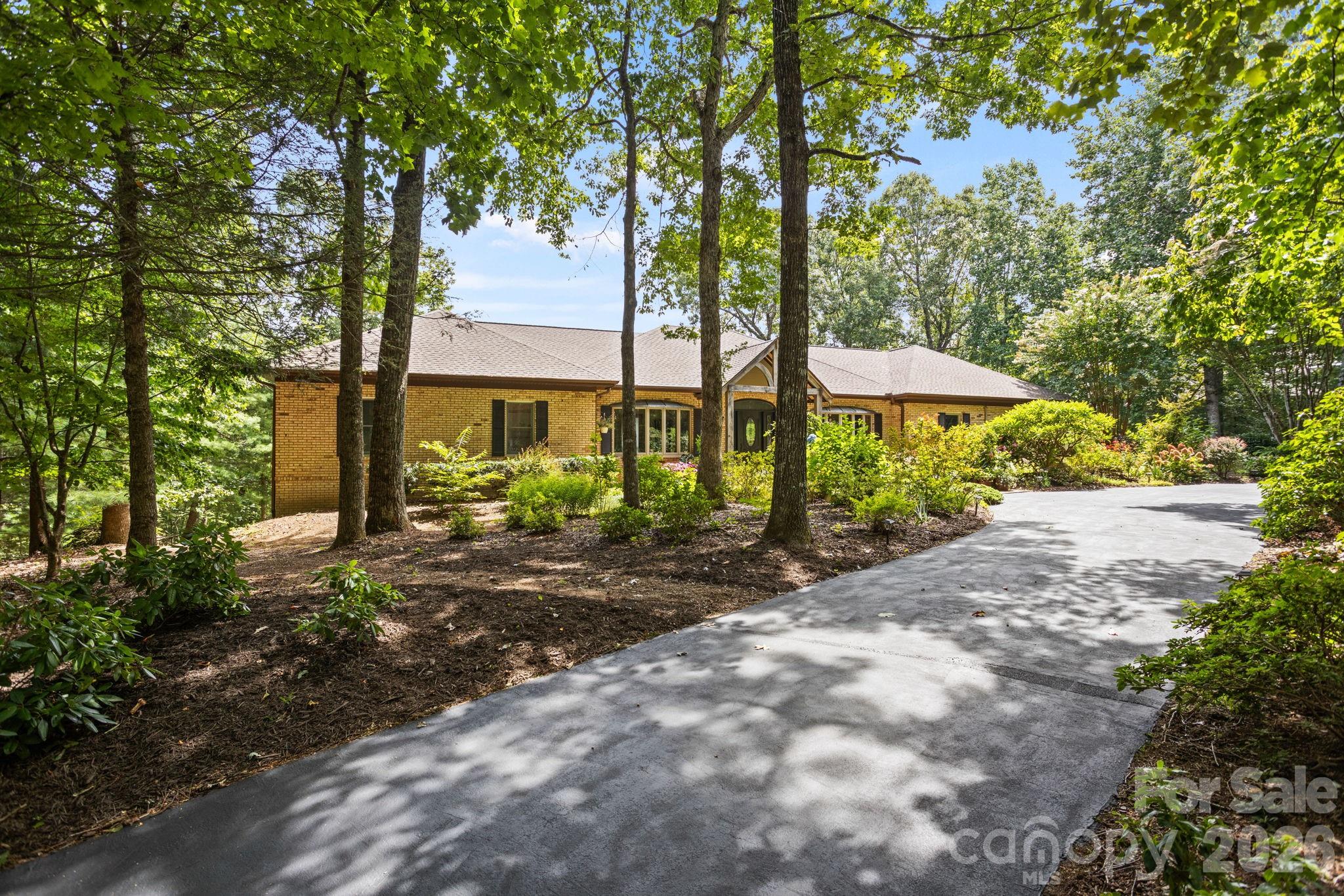 163 Old Poplar Lane Flat Rock NC 28731