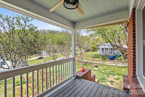 1271 Upper Brush Creek Road Fairview NC 28730