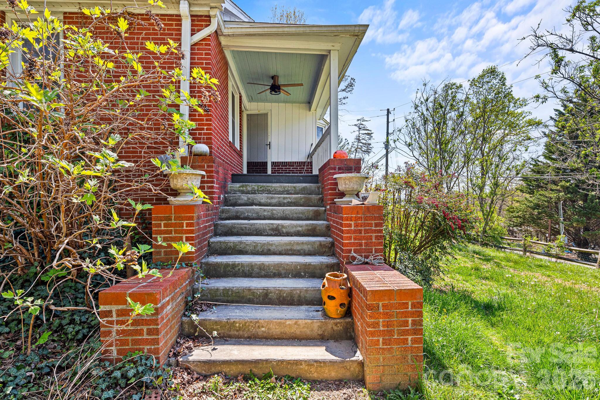 1271 Upper Brush Creek Road Fairview NC 28730