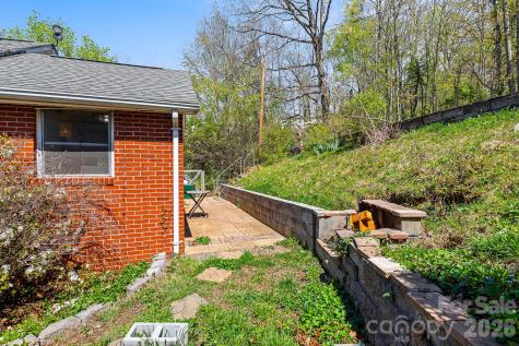 1271 Upper Brush Creek Road Fairview NC 28730