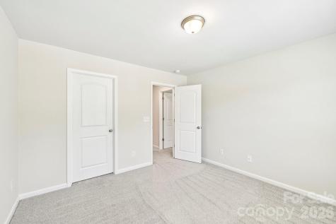 1325 Southern Sugar Drive Charlotte NC 28262