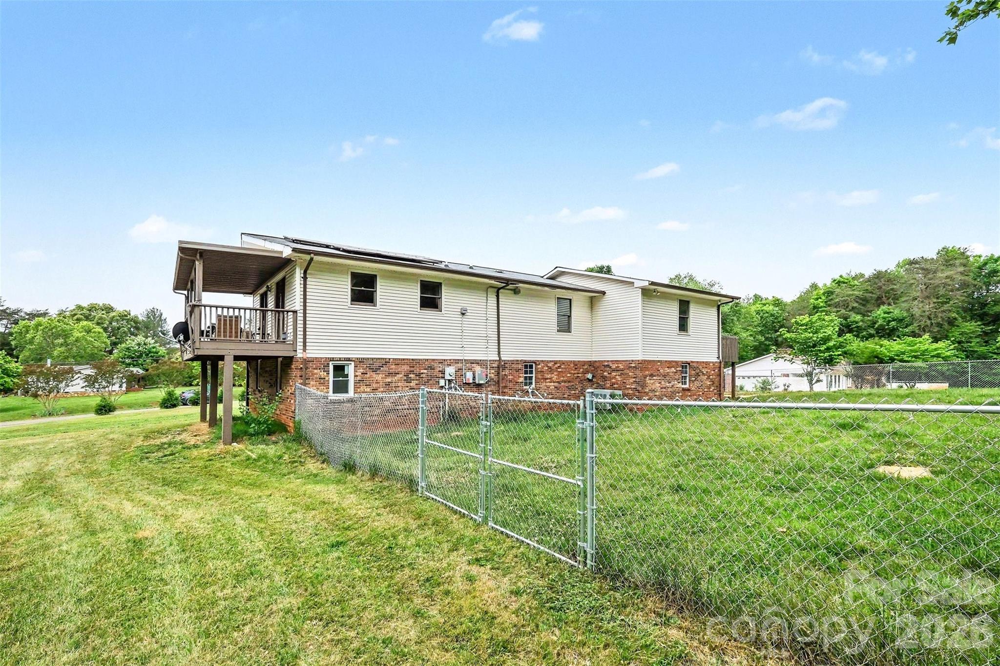 2960 Lavina Lane Claremont NC 28610