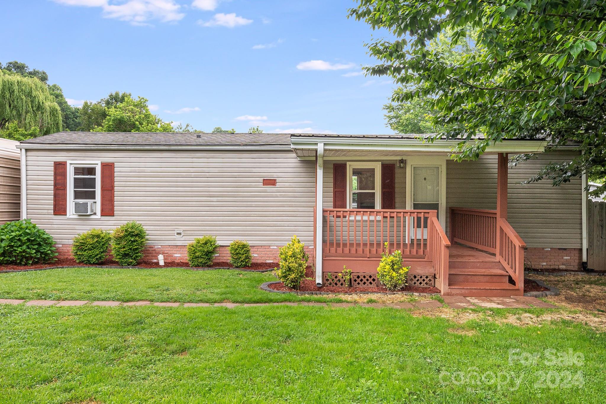 46 Government Street Waynesville NC 28786