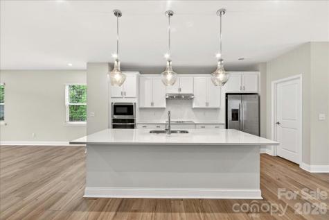 921 Archway Lane Charlotte NC 28217