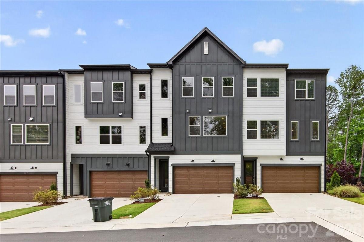 921 Archway Lane Charlotte NC 28217