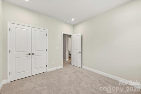921 Archway Lane Charlotte NC 28217
