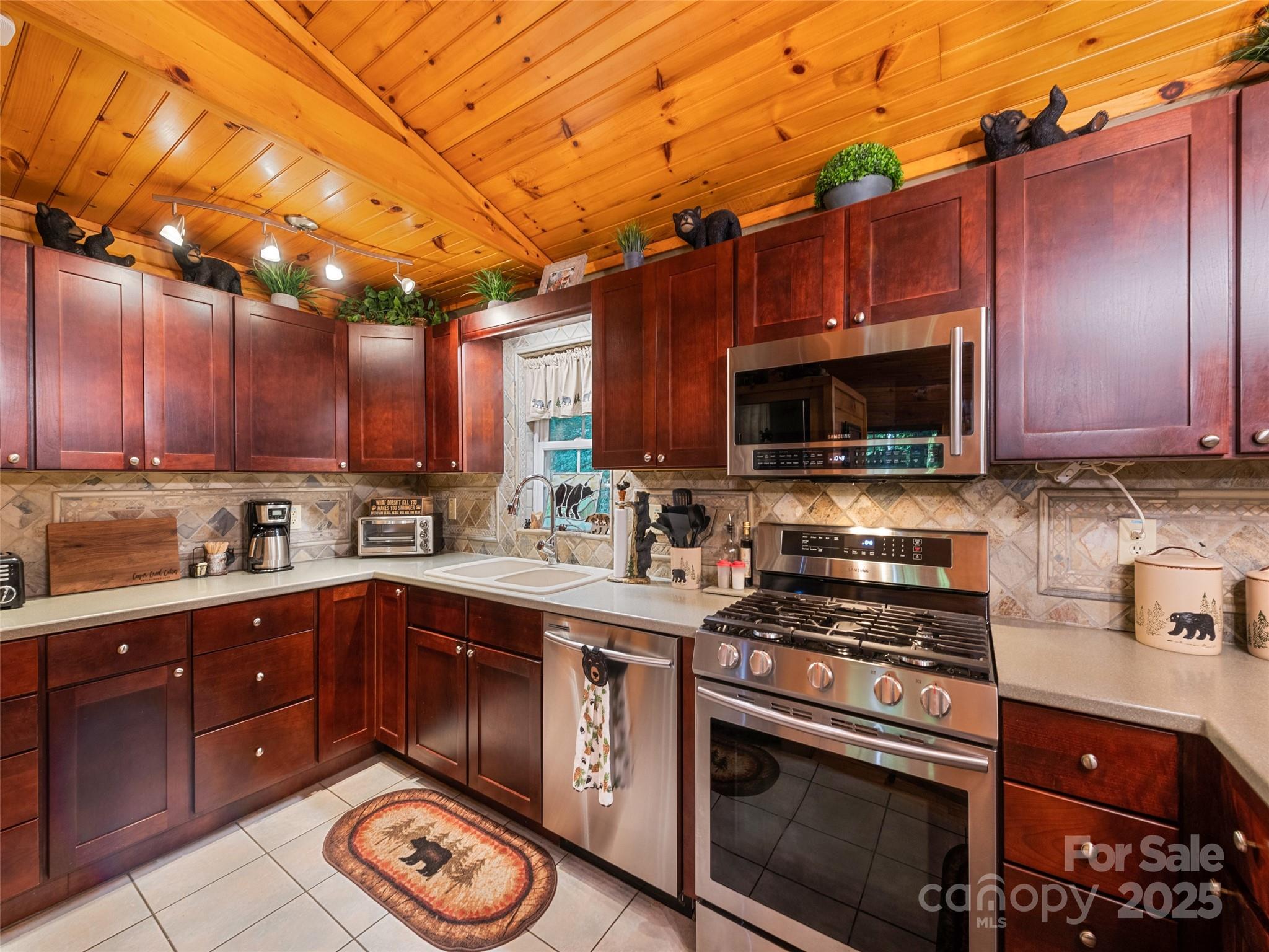 839 Wolf Laurel Drive Maggie Valley NC 28751