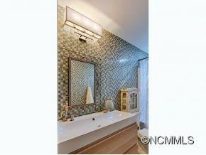 268 Riverview Drive Asheville NC 28806