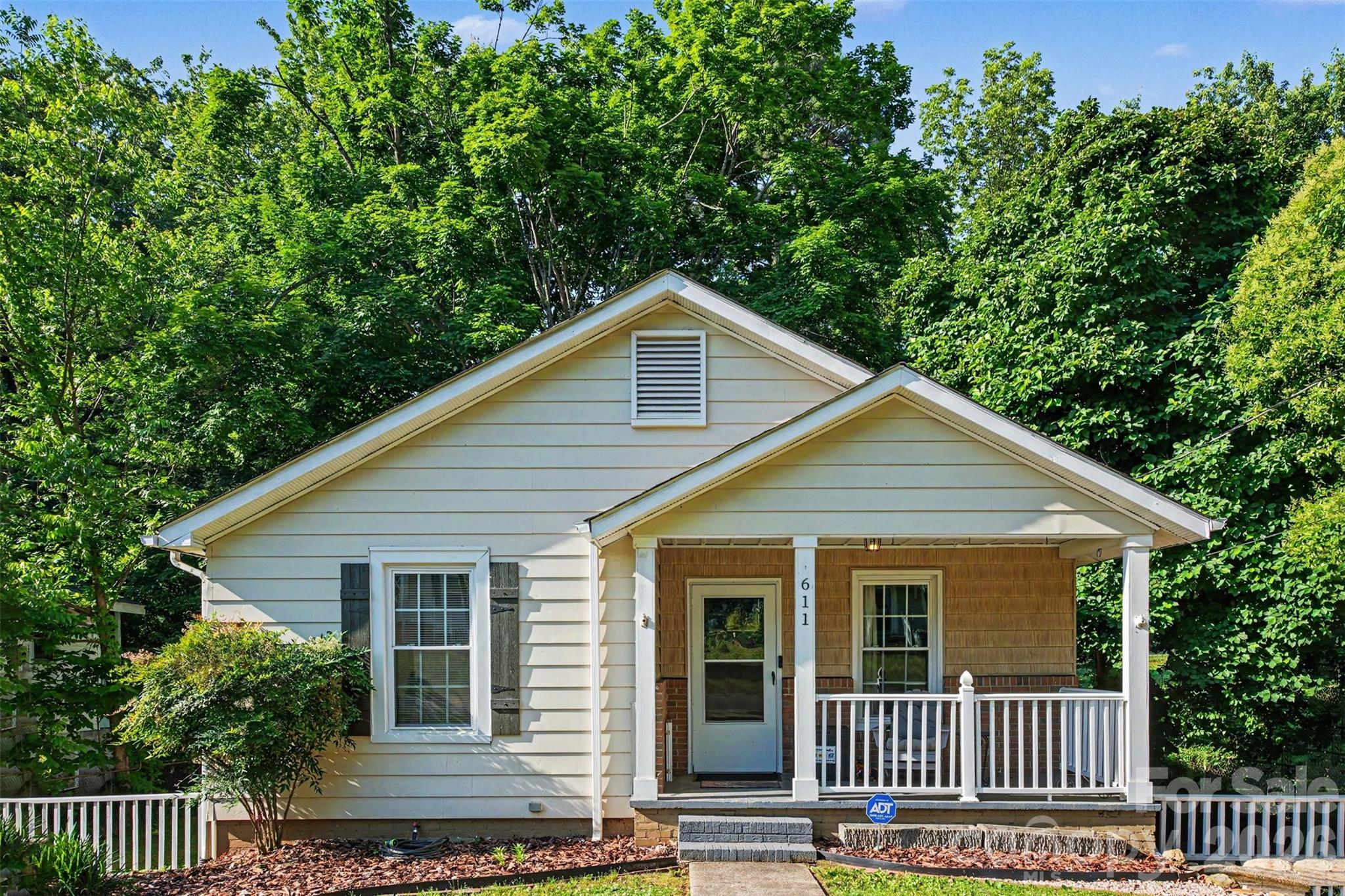 611 E 4th Avenue Gastonia NC 28054