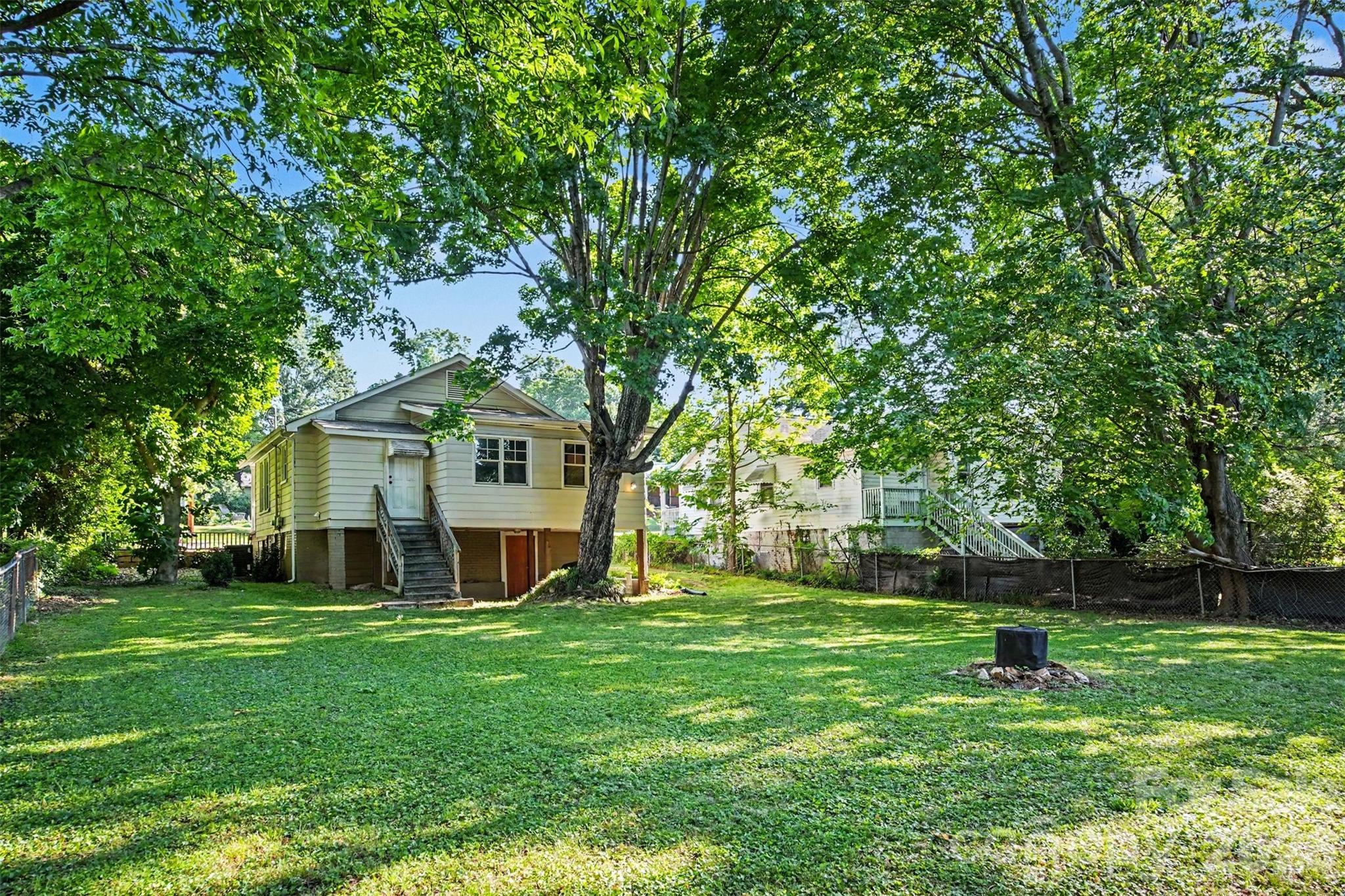 611 E 4th Avenue Gastonia NC 28054