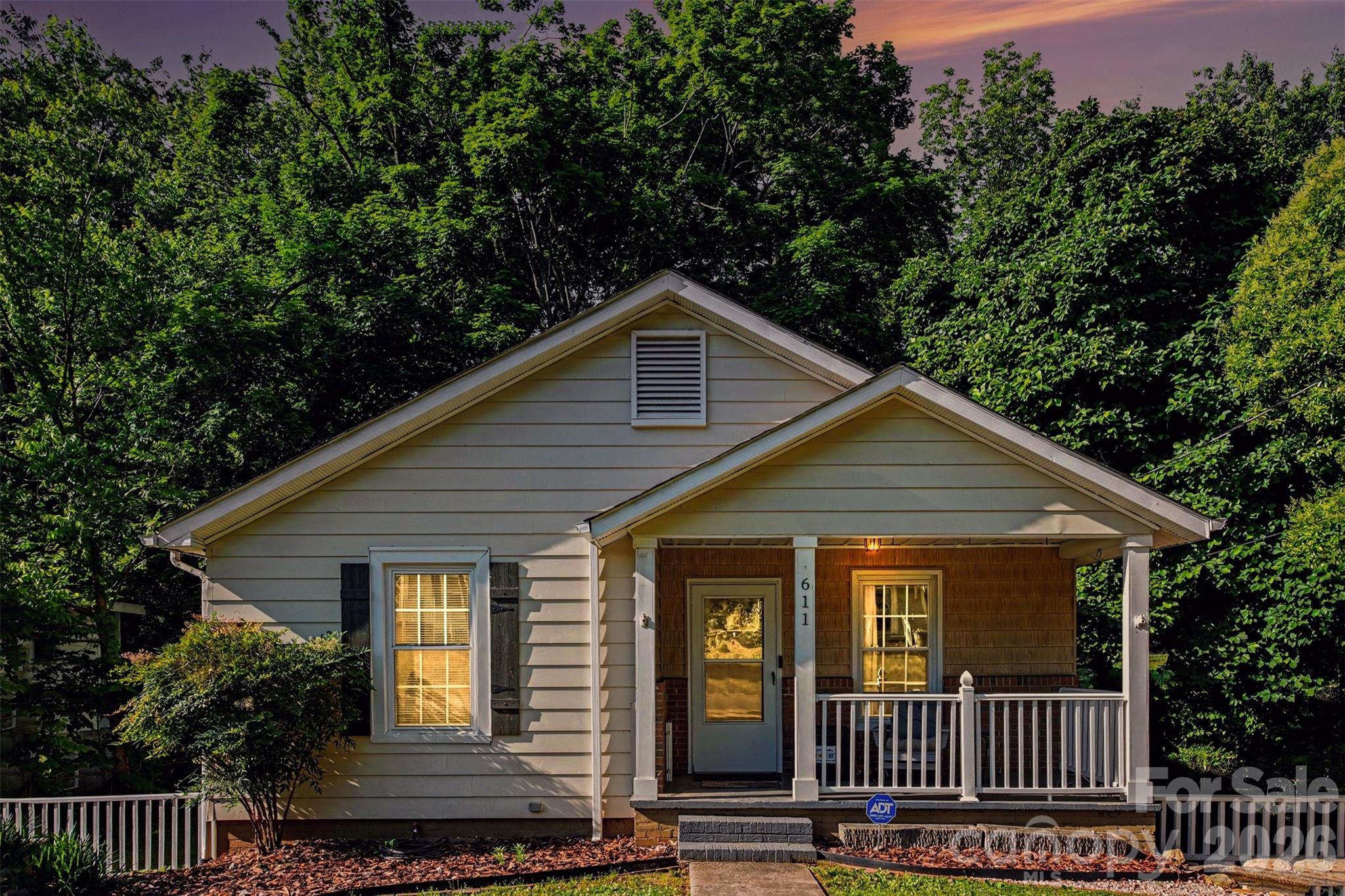 611 E 4th Avenue Gastonia NC 28054