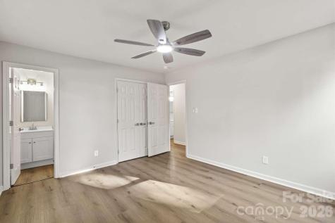 6134 Mayridge Drive Charlotte NC 28215