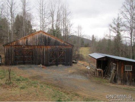 116 Reklaw Road Bakersville NC 28705