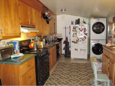 116 Reklaw Road Bakersville NC 28705