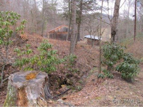 116 Reklaw Road Bakersville NC 28705
