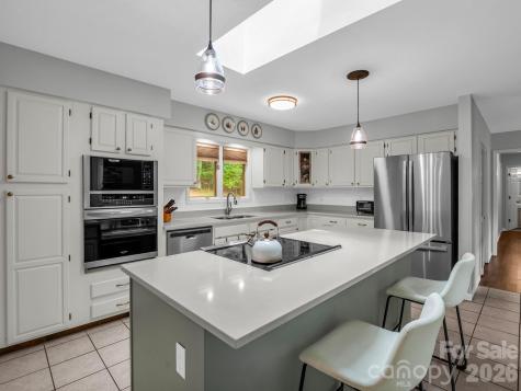 656 Cashiers Valley Road Brevard NC 28712