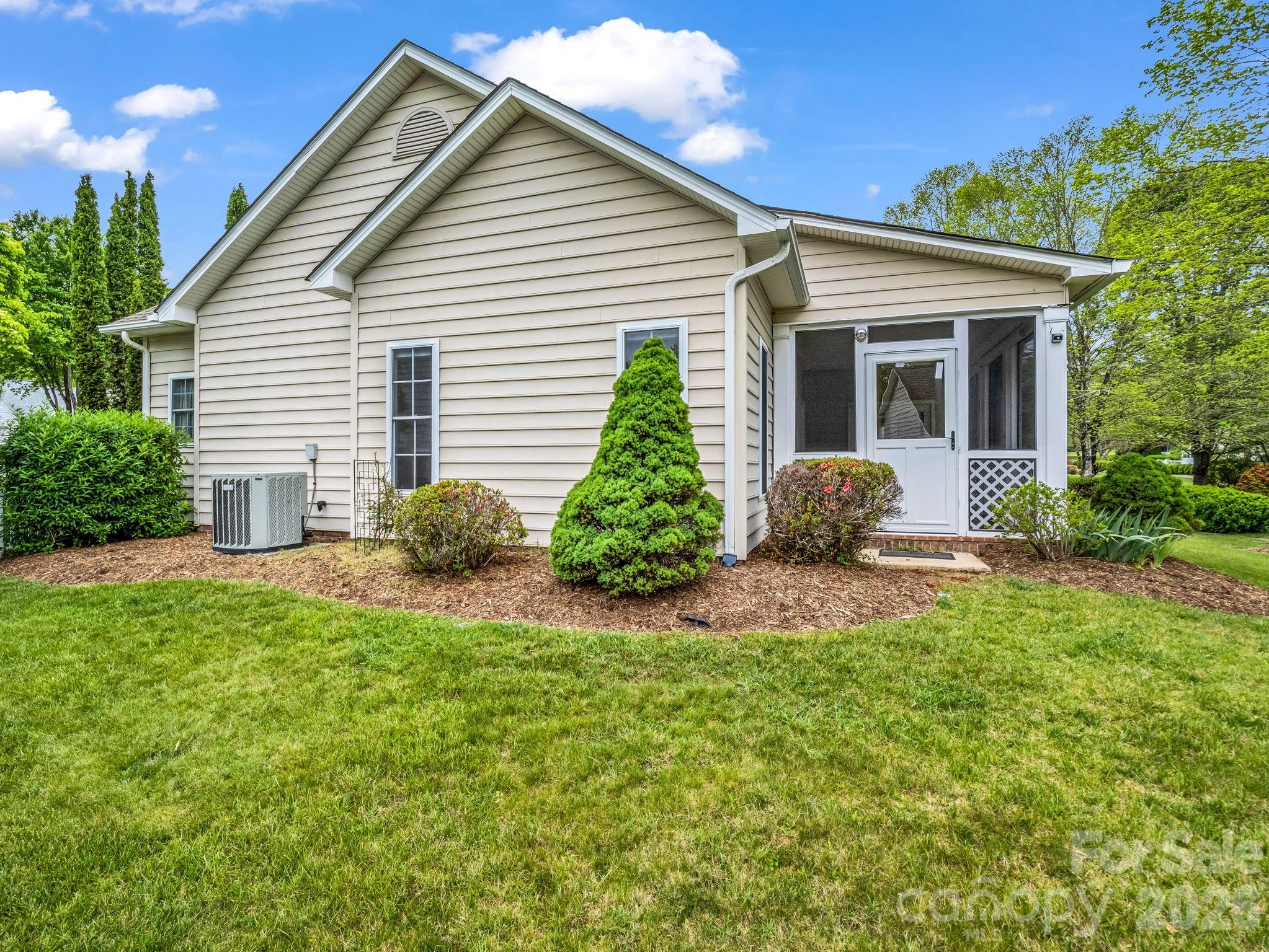 276 Cambridge Drive Brevard NC 28712