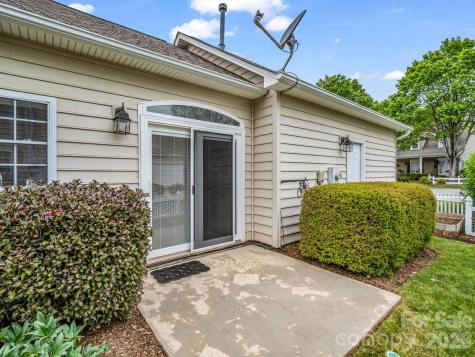 276 Cambridge Drive Brevard NC 28712