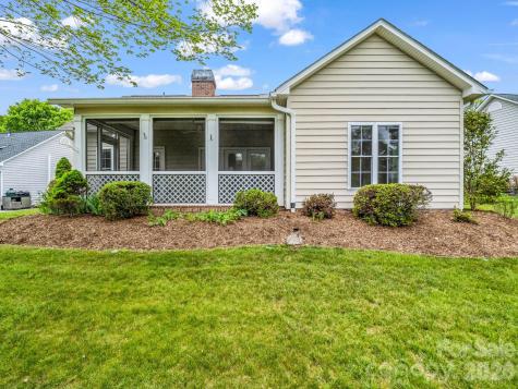 276 Cambridge Drive Brevard NC 28712