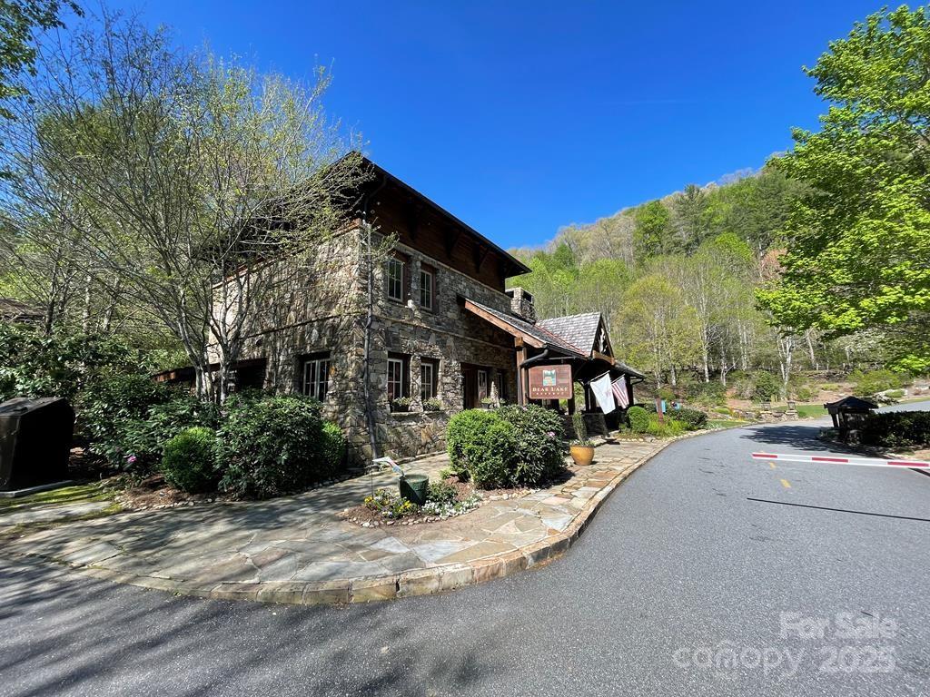 31 Whispering Falls Court Tuckasegee NC 28783