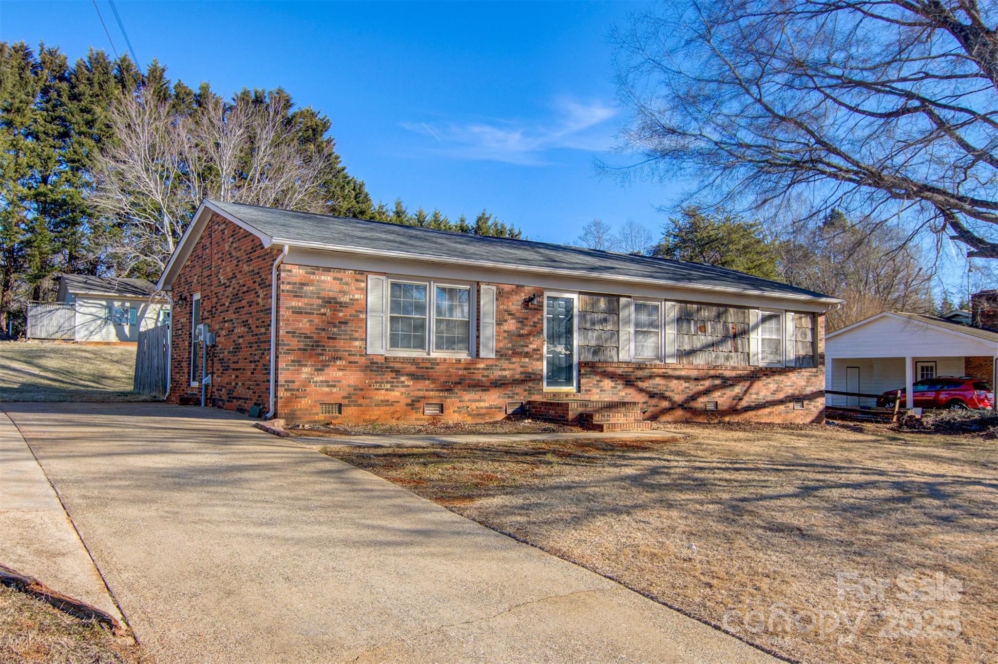5584 Valley Field Road Hickory NC 28602