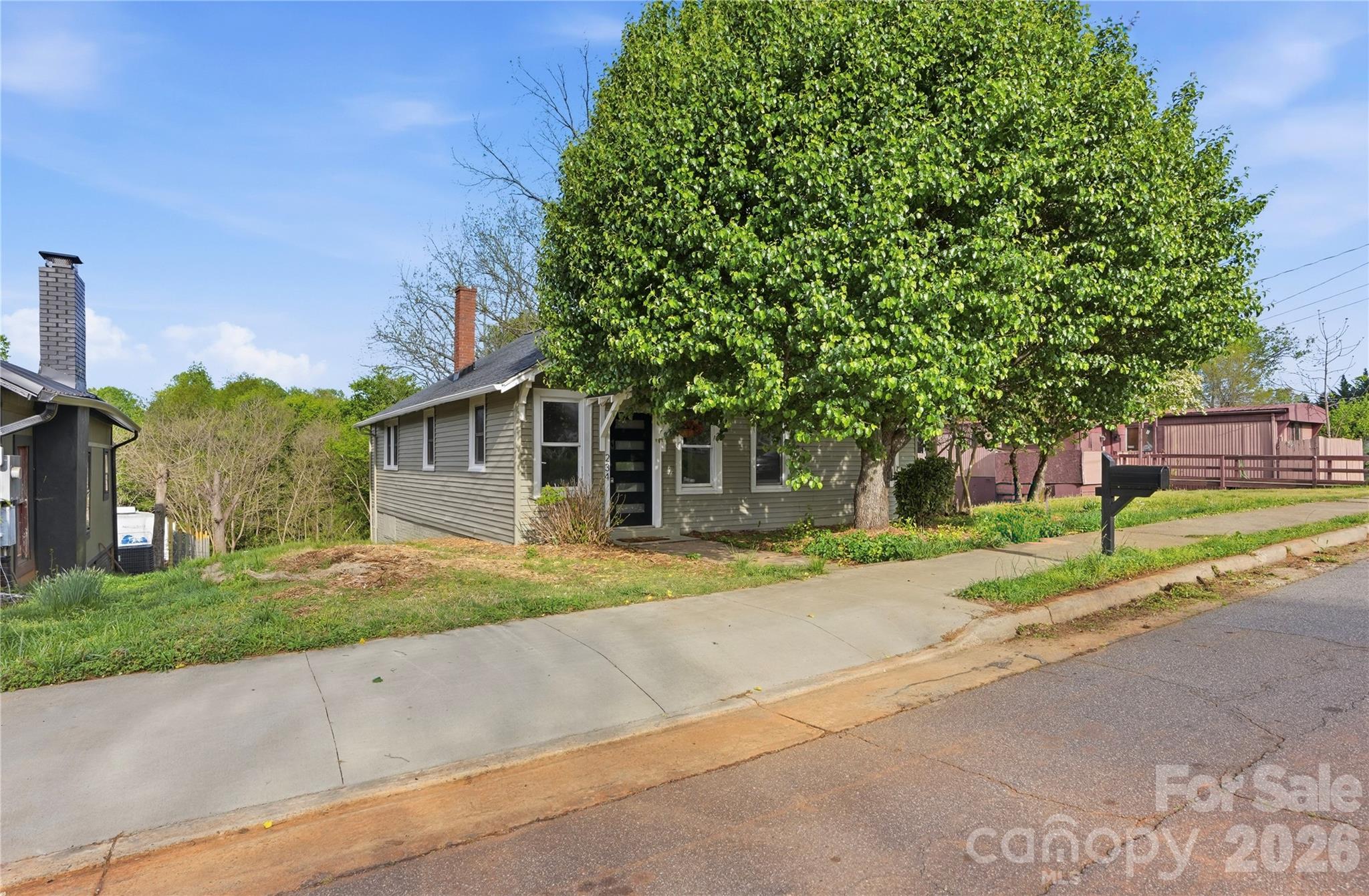 234 S Ervin Avenue Newton NC 28658