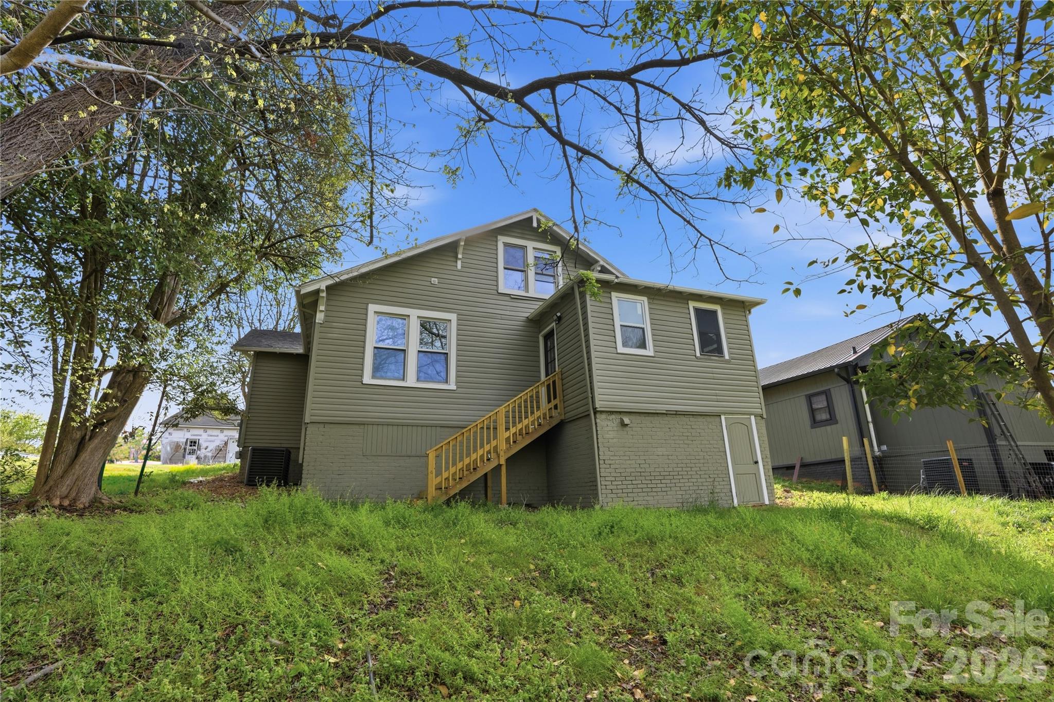 234 S Ervin Avenue Newton NC 28658