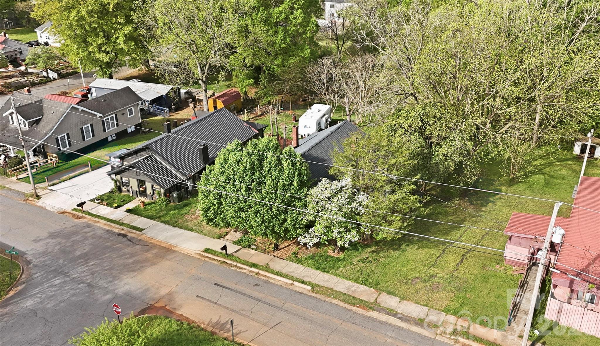 234 S Ervin Avenue Newton NC 28658