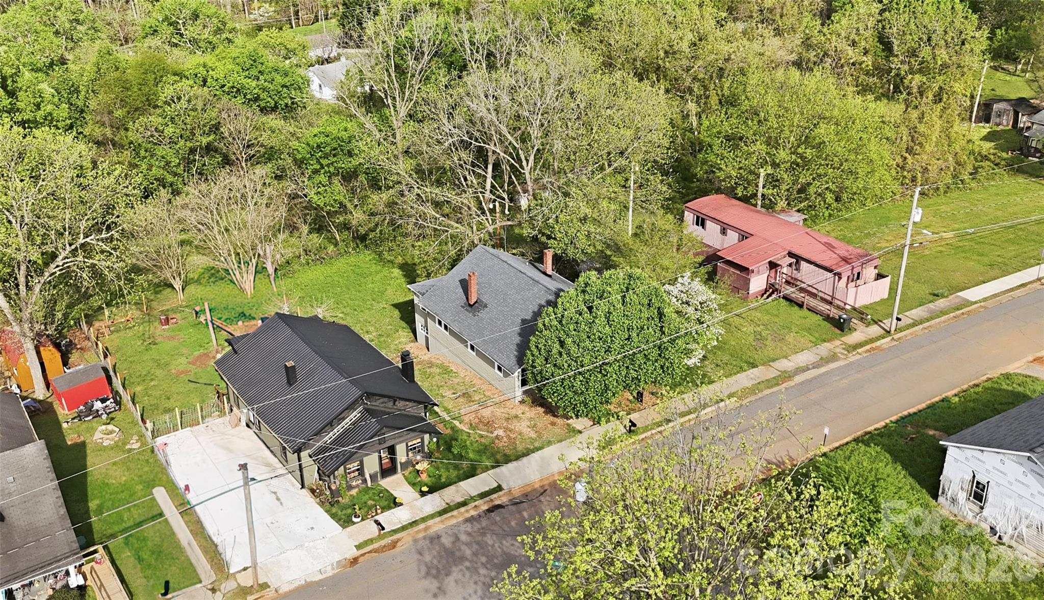 234 S Ervin Avenue Newton NC 28658