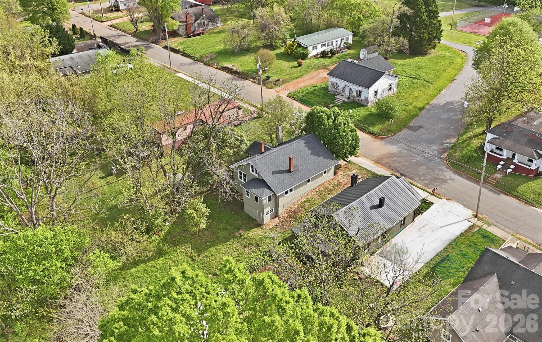 234 S Ervin Avenue Newton NC 28658