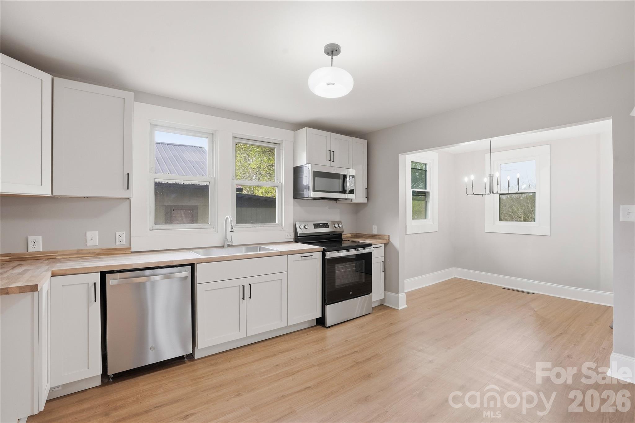234 S Ervin Avenue Newton NC 28658