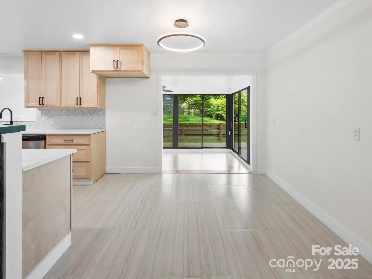 28 Pine Lane Asheville NC 28806