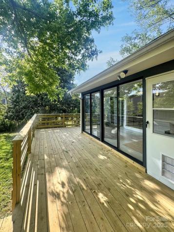 28 Pine Lane Asheville NC 28806